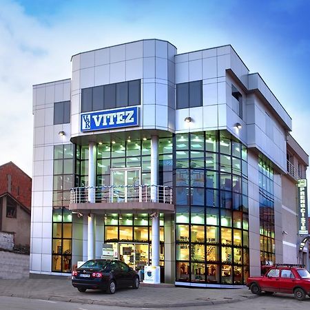 Guesthouse Vitez Враня Екстериор снимка
