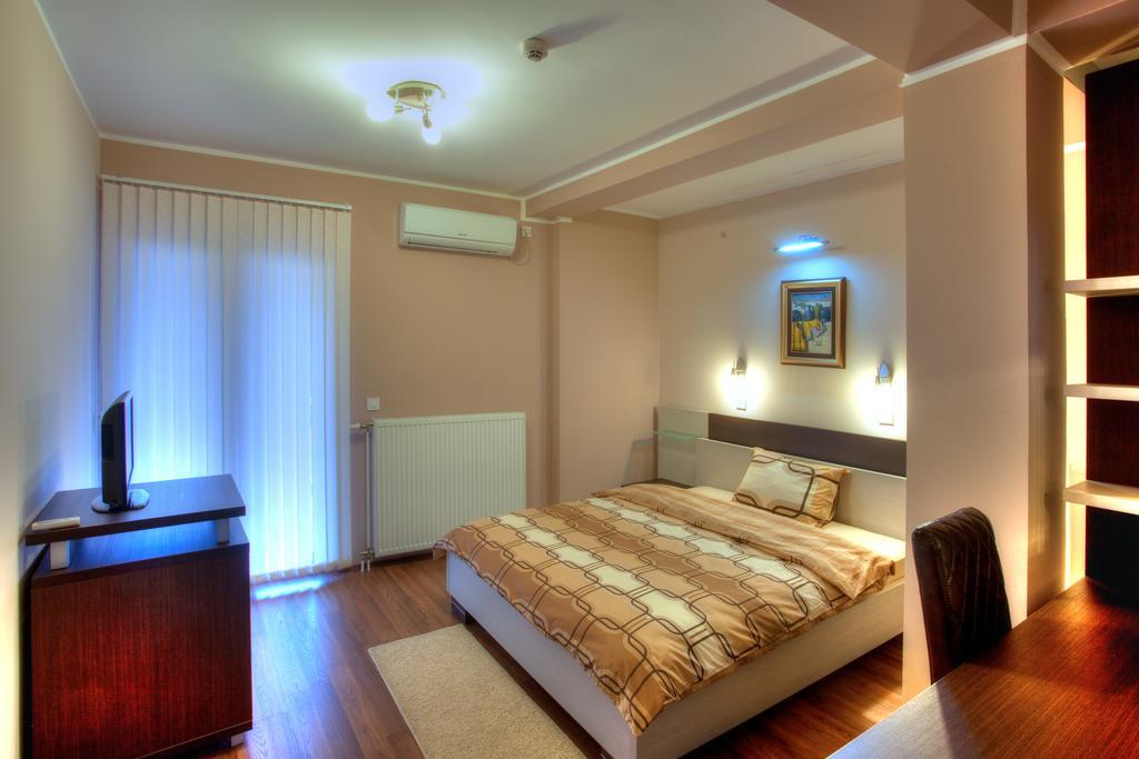 Guesthouse Vitez Враня Екстериор снимка