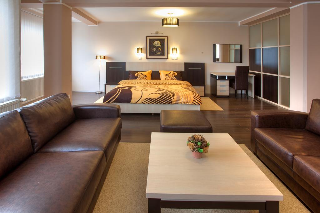 Guesthouse Vitez Враня Екстериор снимка