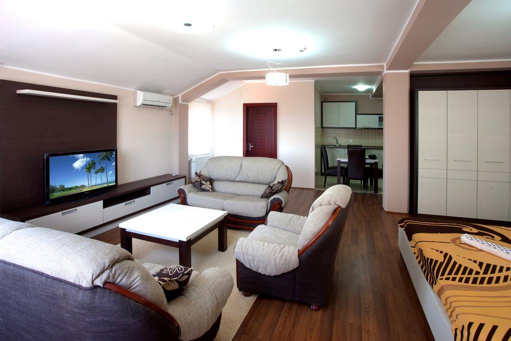 Guesthouse Vitez Враня Екстериор снимка