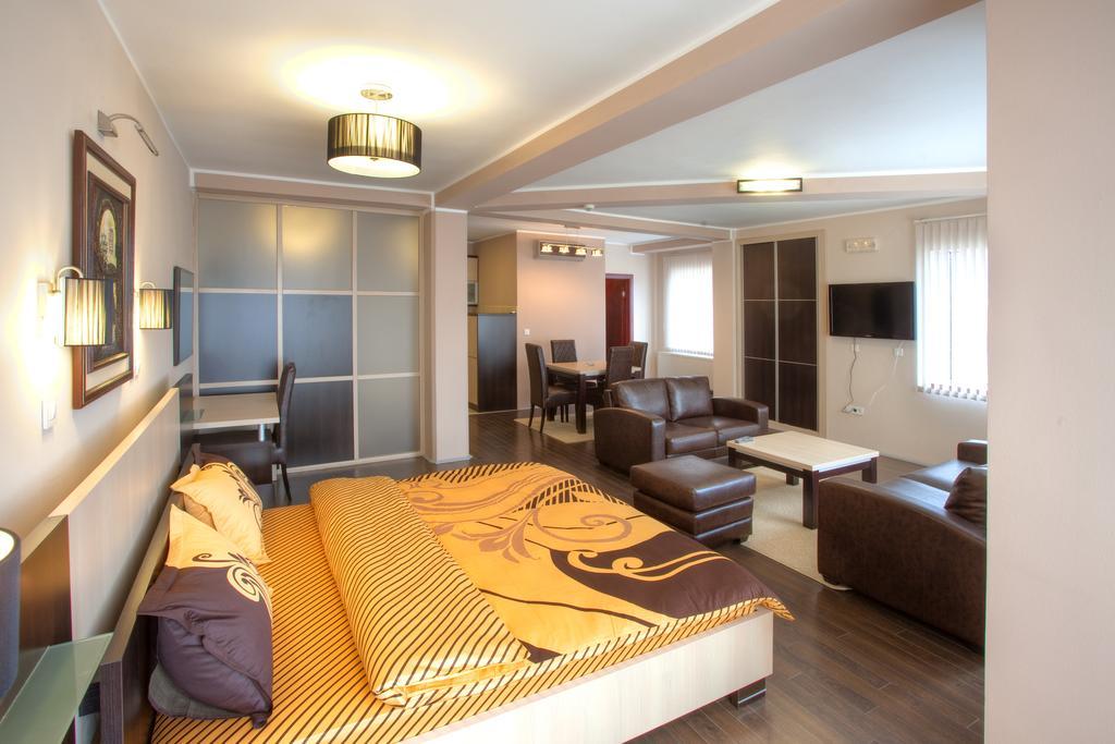 Guesthouse Vitez Враня Екстериор снимка